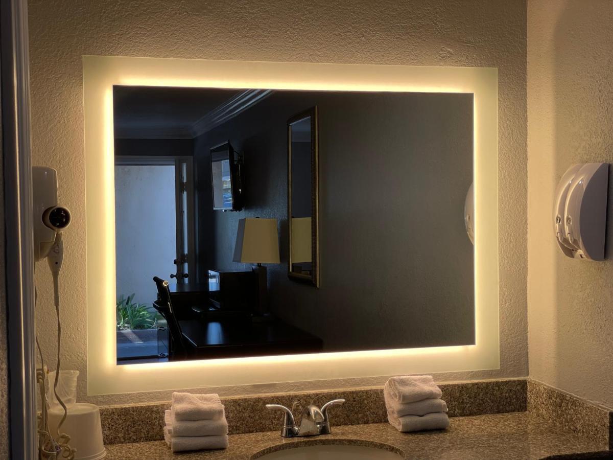 Legacy Inn & Suites アナハイム エクステリア 写真