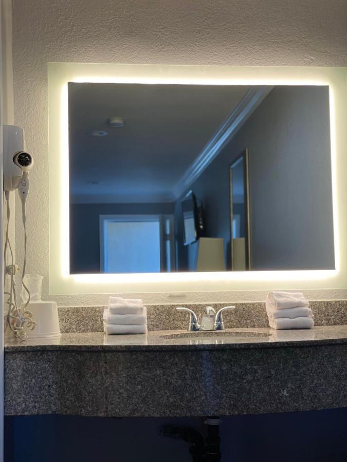Legacy Inn & Suites アナハイム エクステリア 写真
