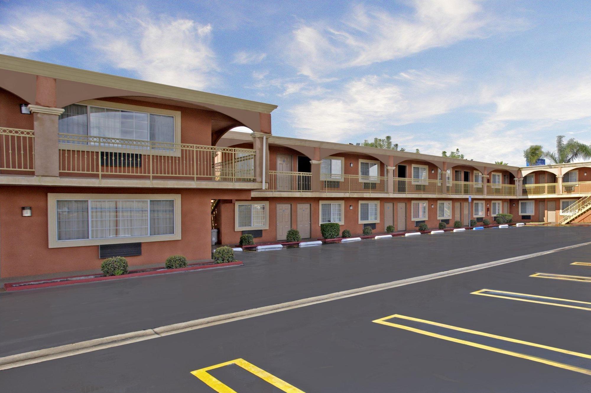 Legacy Inn & Suites アナハイム エクステリア 写真